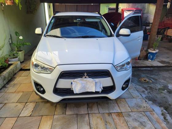 MITSUBISHI ASX 2.0 4X2 16V GASOLINA 4P AUTOMÁTICO MITSUBISHI ASX 2.0 4X2 16V GASOLINA 4P AUTOMÁTICO